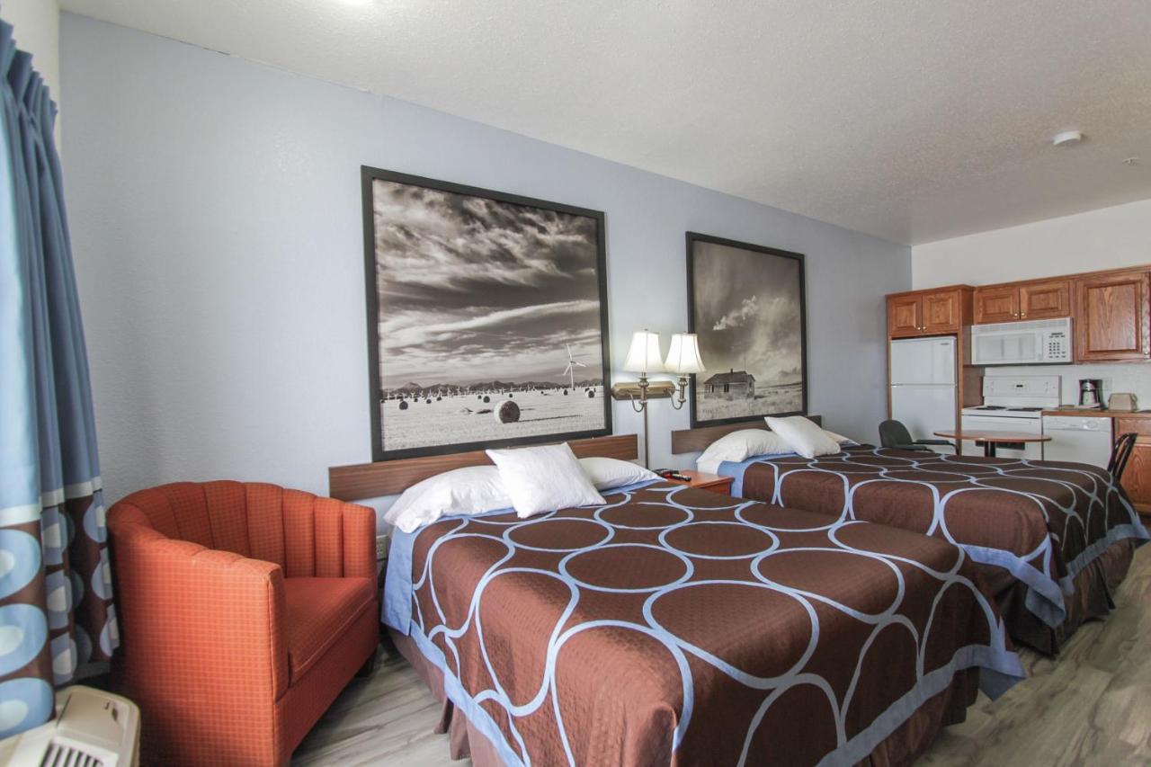 Hotel Super 8 By Wyndham Three Hills Ab Extérieur photo