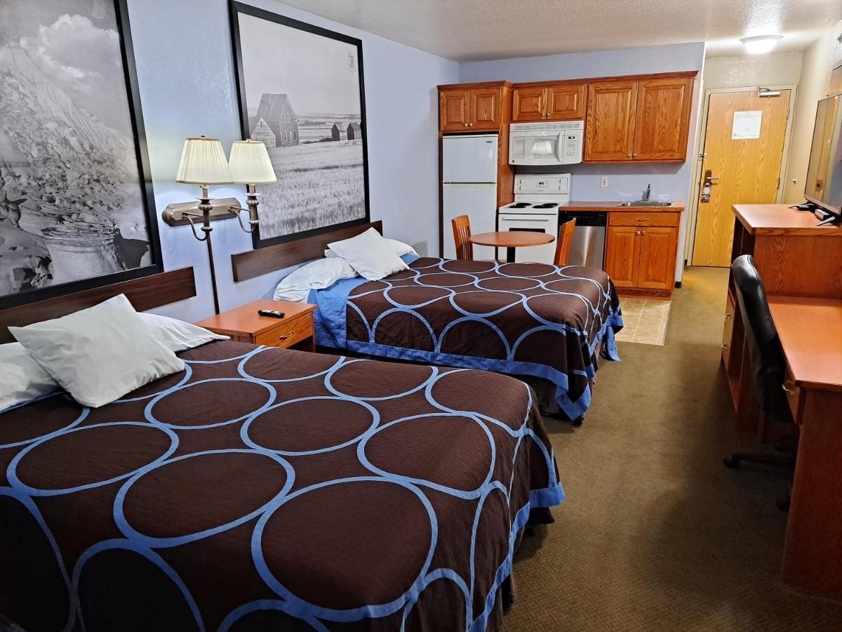 Hotel Super 8 By Wyndham Three Hills Ab Extérieur photo