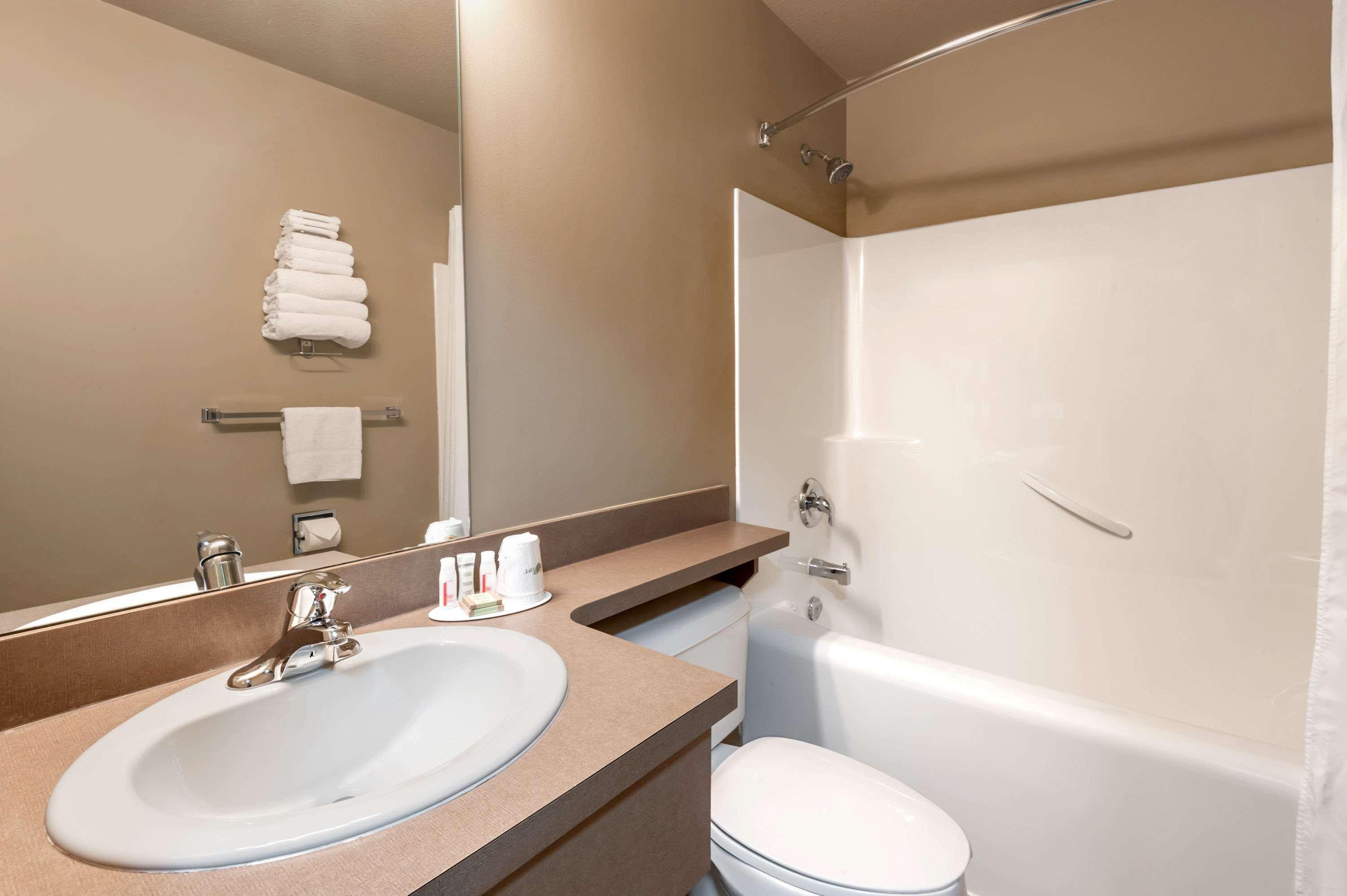 Hotel Super 8 By Wyndham Three Hills Ab Extérieur photo