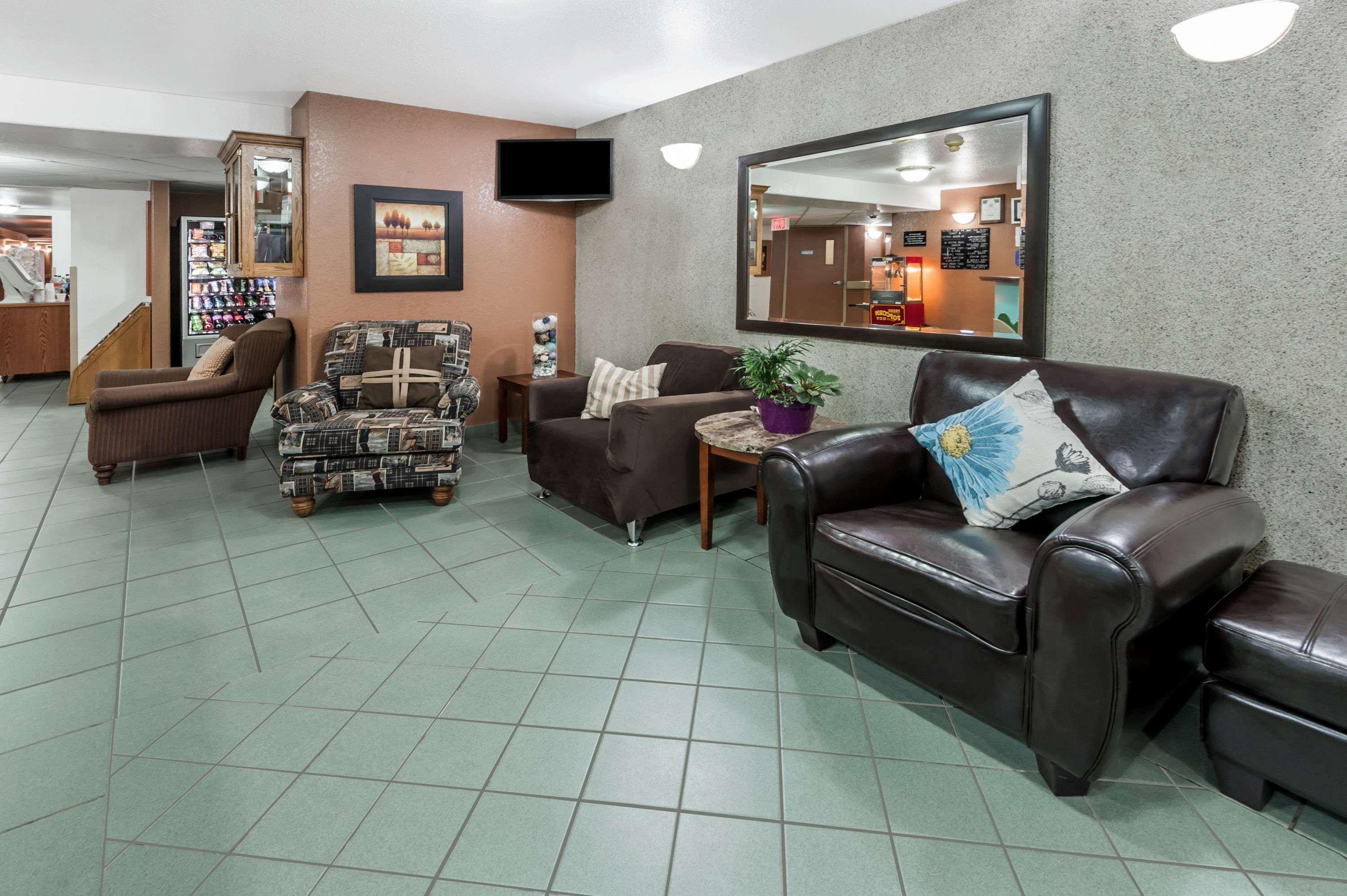Hotel Super 8 By Wyndham Three Hills Ab Extérieur photo